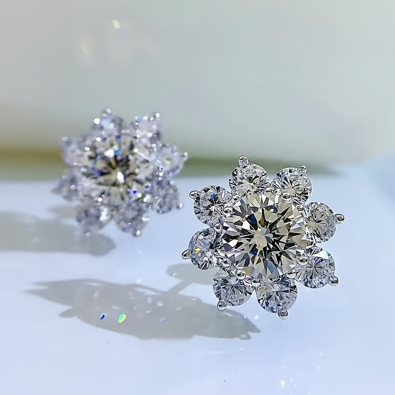 2pcs S925 Silver Set Single 1-carat Moissanite Sunflower Stud Earrings. The Elegant Bohemian Floral Design Of The Earrings Is Ideal for Daily Use And Is Very Suitable As A Gift for Wives, Girlfriends, Brides' Anniversaries, Weddings, And Engagements